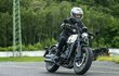 Eva Pavlová s manželem sdílí stejnou vášeň - zajímají ji motorky i auta všeho druhu Eva Pavlová s manželem sdílí stejnou vášeň - zajímají ji motorky i auta všeho druhu