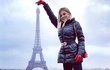 Eva Perkausová a její kýčovitá fotka s Eiffelovkou