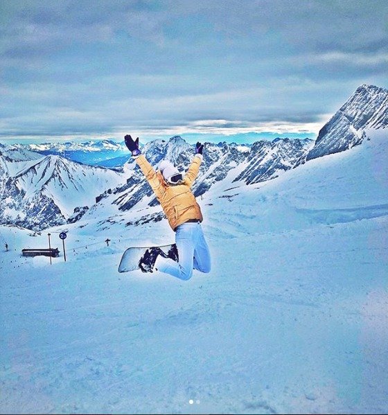 Eva Perkausová a její první &#34;krůčky&#34; na snowboardu. 