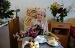 2020: Maminka Evy Pilarové oslavila 105. narozeniny. Dostala i kremroli, kterou milovala její dcera.
