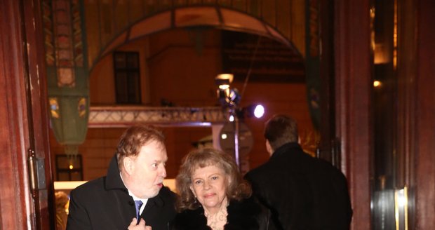 Zpěvačka Eva Pilarová s manželem Janem Kolomazníkem.