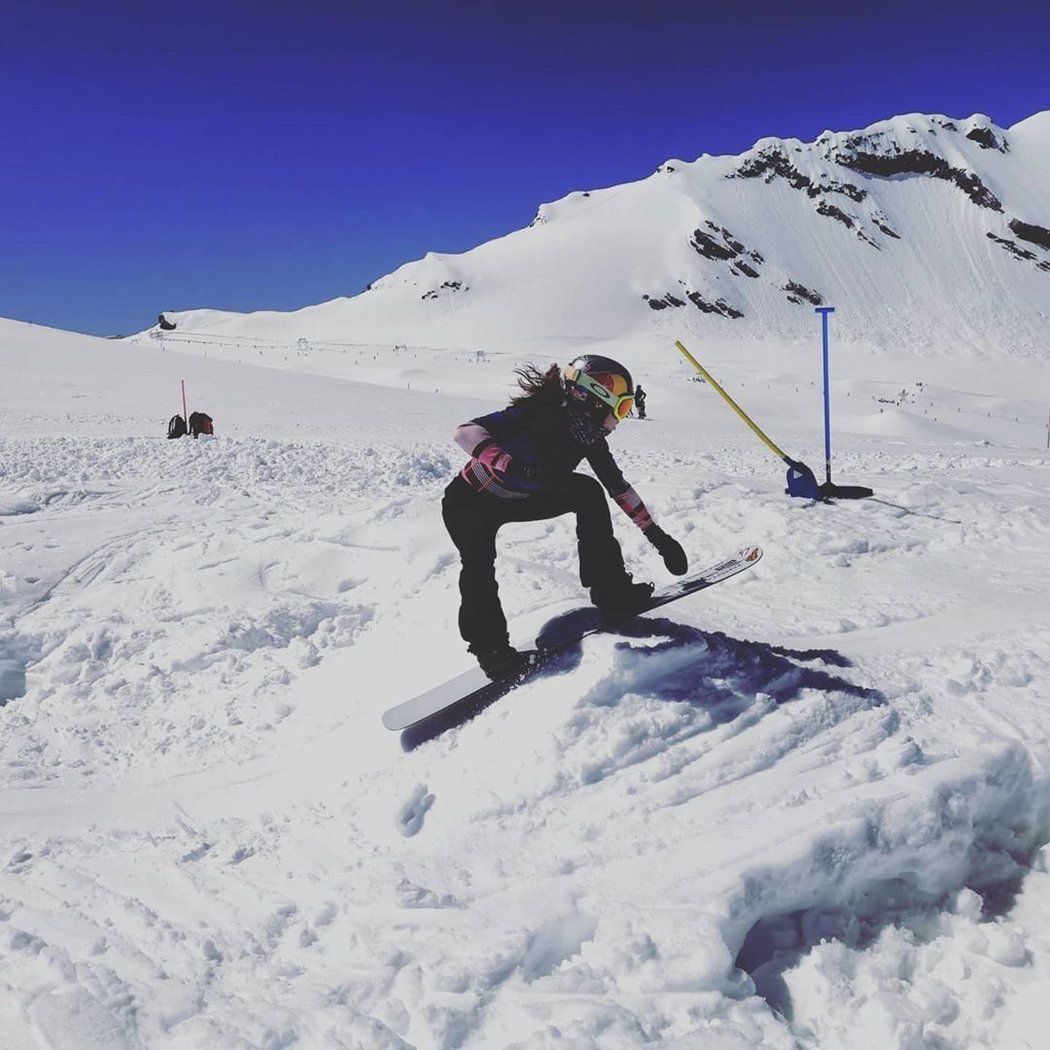 Eva Samková vyrazila s partou reprezentačních snowboardcrossařů na soustředění