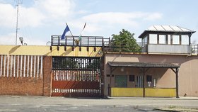 Věznice v Budapešti je přísně strežená.