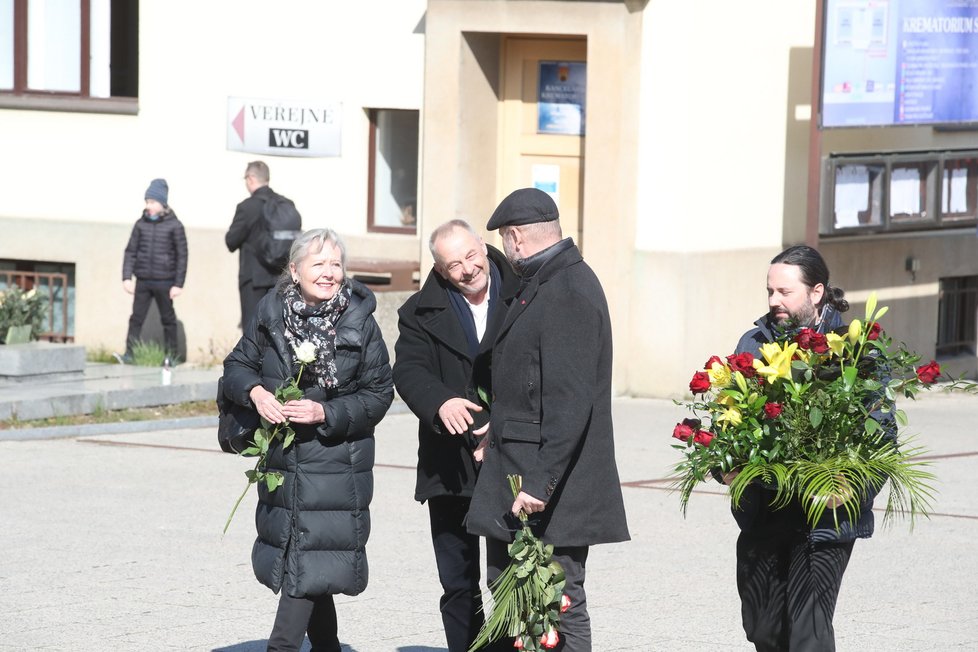 Pohřeb Evy Zaoralové - Helena Třeštíková a Václav Marhoul