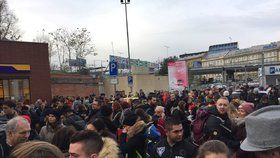 Policisté evakuovali autobusové nádraží na Florenci.