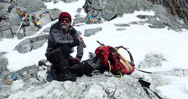Hrůza na Everestu: Při cestě pro tělo Vladimíra (†48) našli další 4 mrtvé!