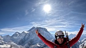 Zubařka z Přeštic na Plzeňsku Eva Perglerová (49) je třetí Češkou, která zdolala nejvyšší horu světa Mount Everest.