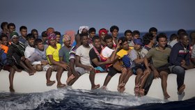 Předseda Evropské rady Tusk: Evropa je plná, více uprchlíků nezvládne