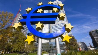 Fondy vydělávají na ztrátových eurobondech. Měnově zajištěný papír vydělá i dvě procenta ročně