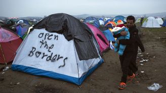 Evropská komise připravuje nouzovou pomoc Řecku v migrační krizi 