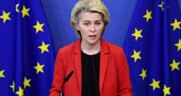 Obří dohoda na nákup u Pfizeru: Ombudsmanka kritizuje tajné jednání šéfky eurokomise