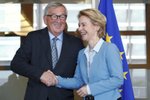 Zádrhel v EU: Juncker si prodlouží šichtu, nová komise nastoupí se zpožděním