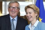 Střídání stráží v EK: Nová šéfka Ursula von der Leyenová schválila eurokomisaře pro další období.