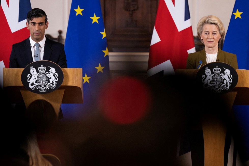Šéfka eurokomise s britským premiérem ve Windsoru (27. 2. 2023).