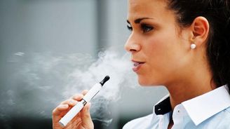 E-cigarety s příchutí v USA končí, schválila to americká vláda