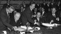 Dobová fotografie, březen 1957: Podpisem Římských smluv vznikl předchůdce dnešní EU.