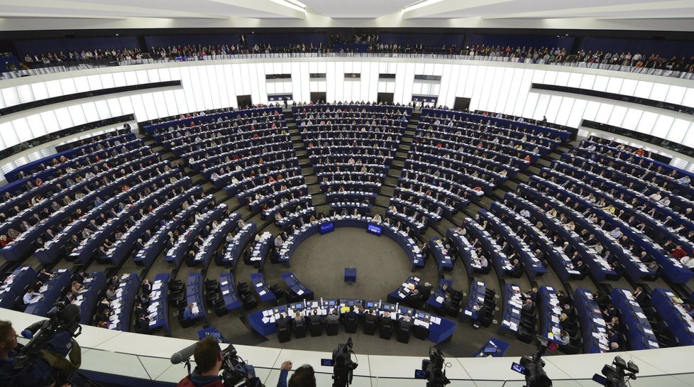 Zlatá klícka jménem europarlament: Právě sem, do Štrasburku, by se ráda dostala řada politiků