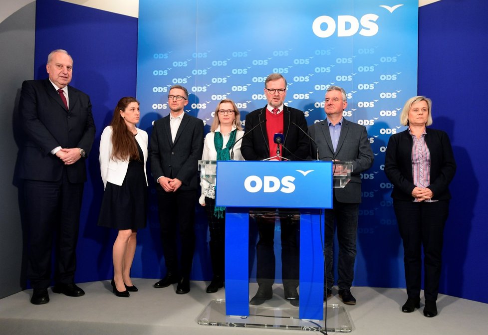 Ve volbách do Evropského parlamentu by nyní nejvíc Čechů volilo hnutí ANO, které má podporu 26 procent možných voličů. Druhá ODS má podporu 16 procent a Piráti 11,5 procenta.