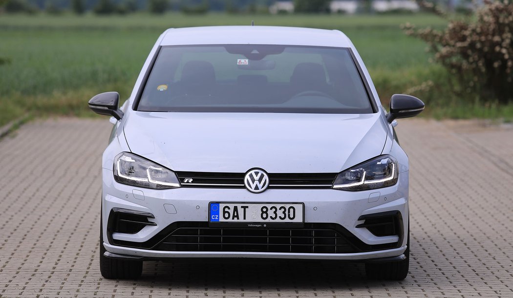 Volkswagen Golf R Performance