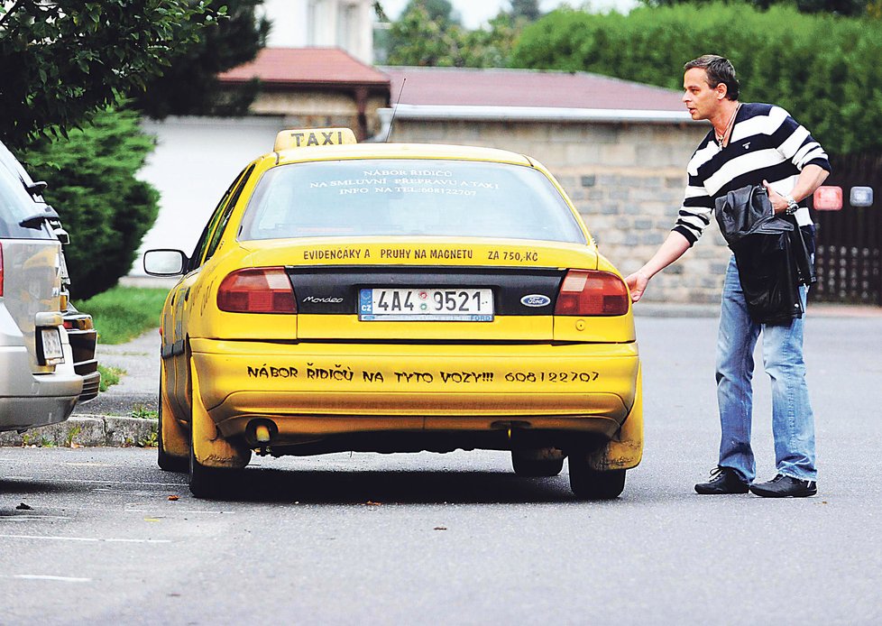 Rok 2010: Renč byl půl roku bez řidičáku a musel jezdit taxíkem.