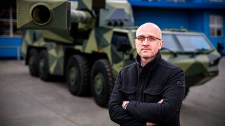 Jsme zahlceni poptávkami po zbraních z celého světa, říká šéf Excalibur Army