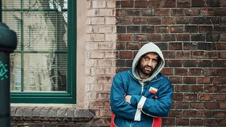 Smrad tělocvičny a testosteron: Milan Ondrík v Karlových Varech představil filmového Bojovníka Smrad tělocvičny a testosteron: Milan Ondrík v Karlových Varech představil filmového Bojovníka