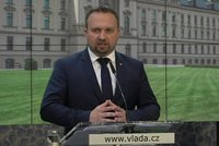 Životní minimum se zvýší na 4620 Kč. 6000 Kč pro důchodce vláda odmítla a řešila i uprchlíky