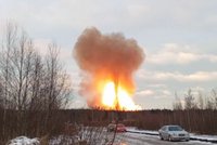 Obří exploze u Petrohradu: Nad městem se objevila ohnivá koule, vybouchl plynovod