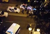 Útočník v Budapešti pobodal tři policisty, jeden z nich zemřel