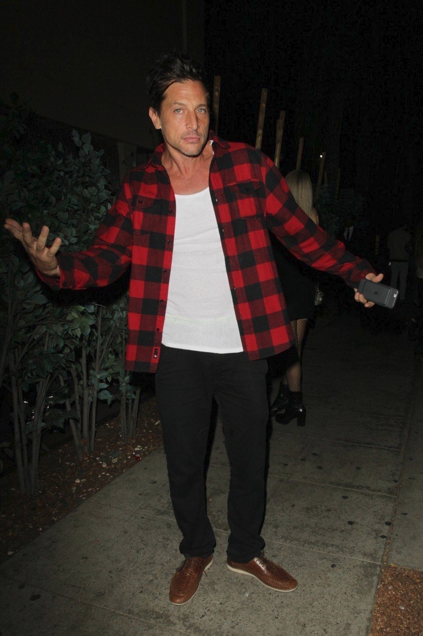 Simon Rex