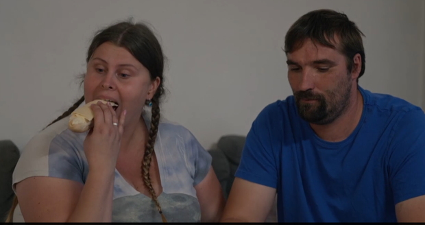 Dominika dengan temannya Zdenek. Dominika dengan temannya Zdenek.