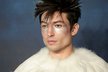 Ezra Miller je známý svým extravagantním stylem