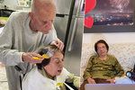 Stařenka (89) kvůli koronaviru nemohla ke kadeřnicí, její milující manžel (92) jí nabarvil vlasy: Snímek páru se stal senzací sociálních sítí!