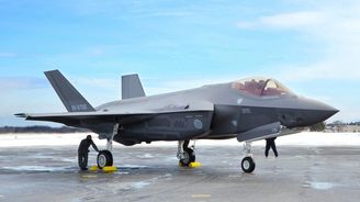 Americké stíhačky F-35 mají pozastavené lety, čeká je kontrola potrubí