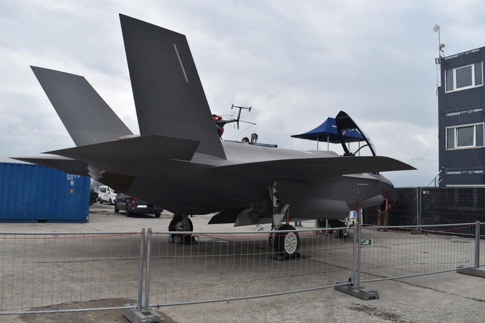 Česká armáda chce stíhačky páté generace F-35.