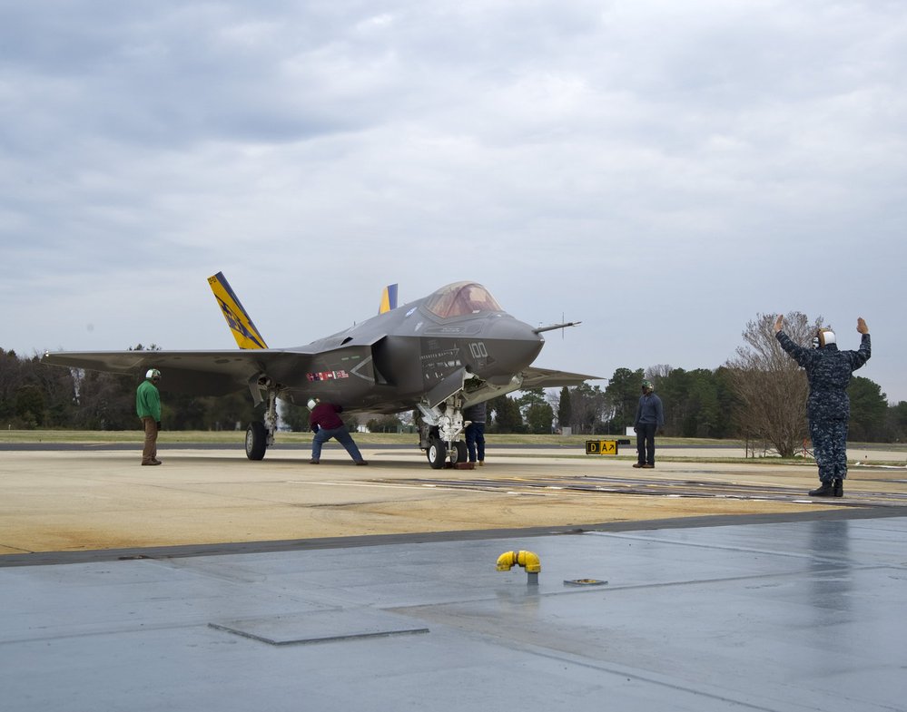 F-35C před startem