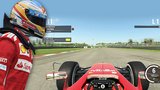 F1 2015 je zábavné pilotování formule, do cíle však hra nedojíždí mezi prvními