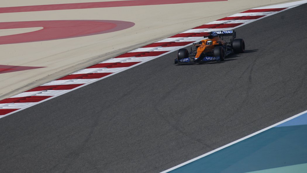 Sezóna formule 1 se rozjede tento víkend v Bahrajnu.
