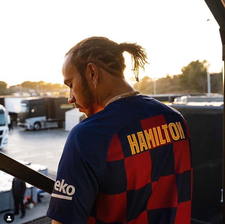 Lewis Hamilton je fanouškem Barcelony