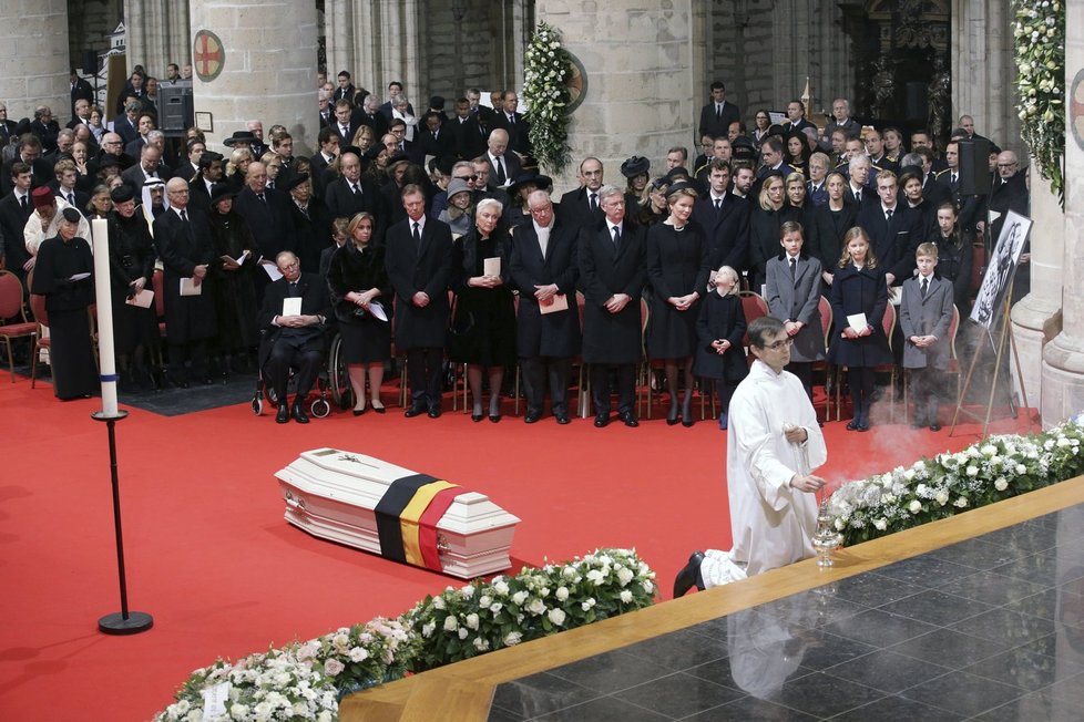Poslední rozloučení s belgickou královnou Fabiolou proběhlo v bruselské katedrále sv. Michala a Guduly