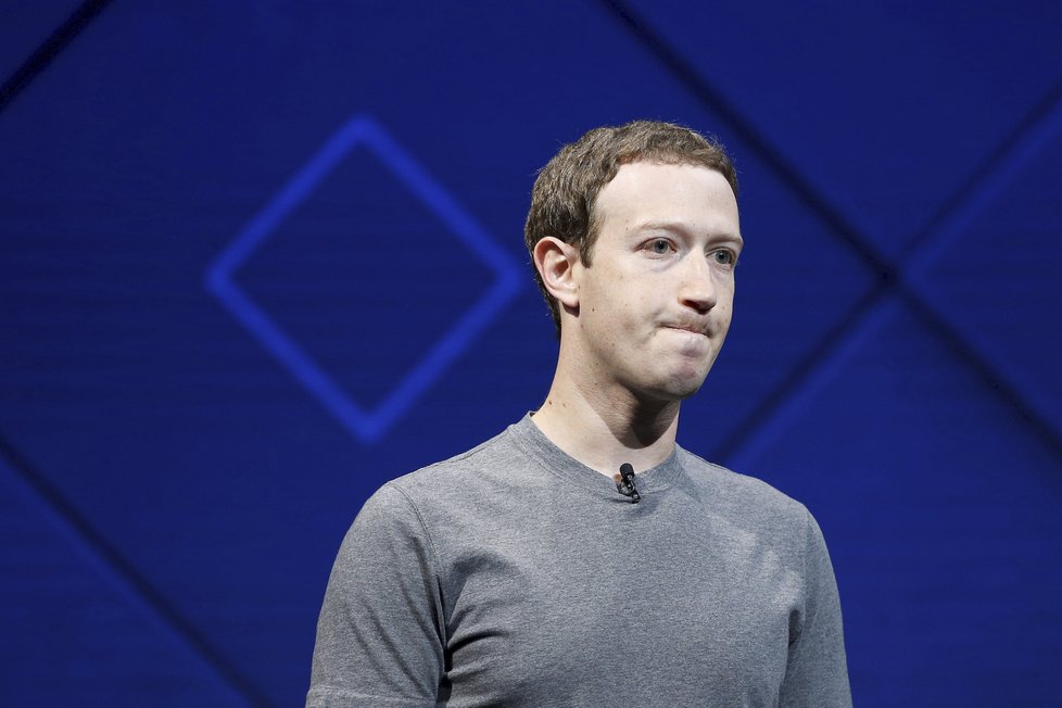 Mark Zuckerberg má důvod mračit se, důvěryhodnost jeho Facebooku opět utrpěla…