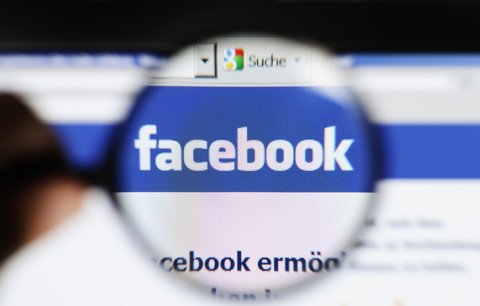 Němci pletou bič na Facebook a spol. Za protiprávní obsah až miliardová pokuta