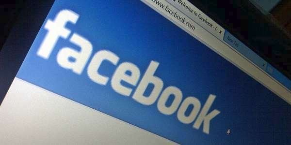Facebook podrobně sleduje polohu a aktivitu lidí, kteří mu vyhrožují
