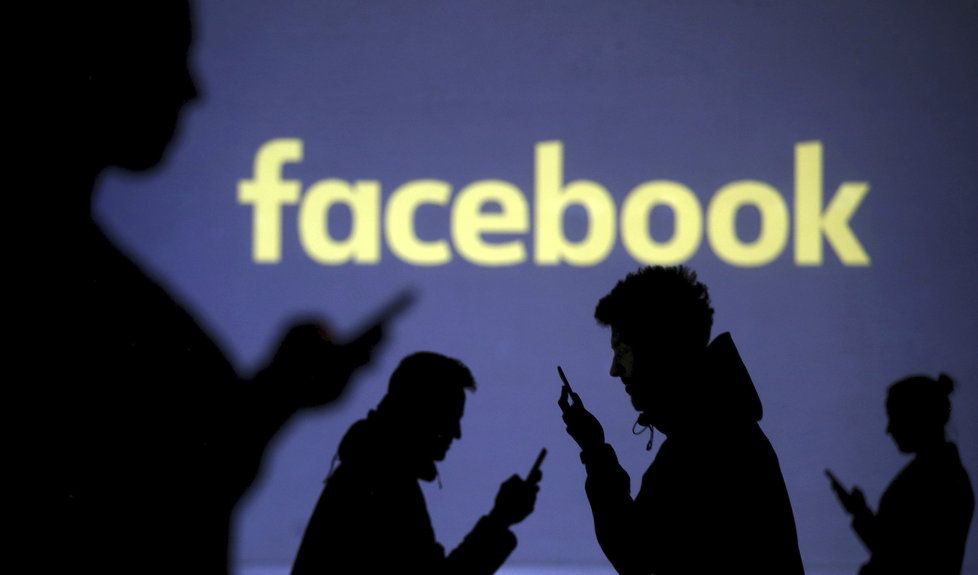 Společnost Facebook uvedla, že kvůli bezpečnostní chybě bylo ohroženo na 50 milionů účtů na sociální síti