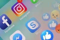 Revoluce na Instagramu a teď: Z Facebooku mizí lajky?! Psycholožka promluvila o závislosti