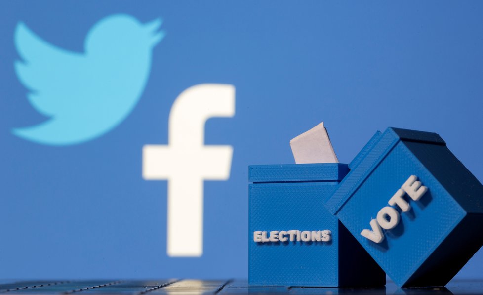 Údajná cenzura se strany sociálních sítí rozvířila v posledních dnech debatu.
