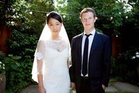 Uživatel Mark Zuckerberg je ženatý: Oznámil to na Facebooku