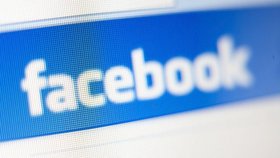 Obří flastr pro Facebook: Za únik dat milionů uživatelů má zaplatit 115 miliard.