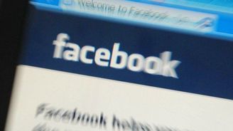 Polovina Američanů míní, že akcie Facebooku jsou přeceněné