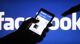 Cenzura na internetu jede na plné obrátky. Soud v Brně odebral muži Facebook, protože sdílel kraviny